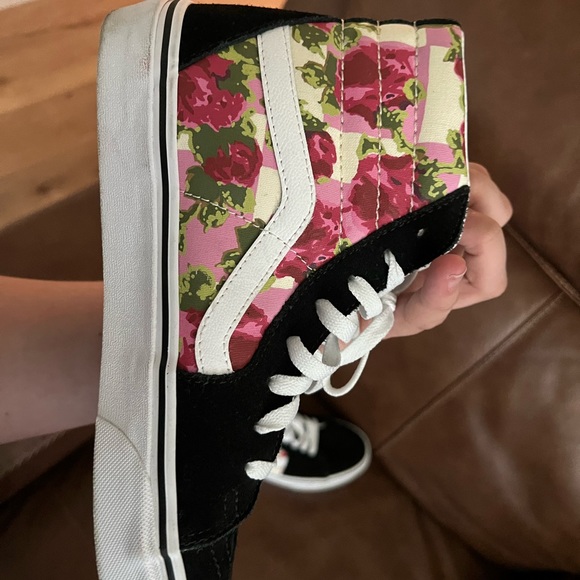 Rose vans - Picture 4 of 5